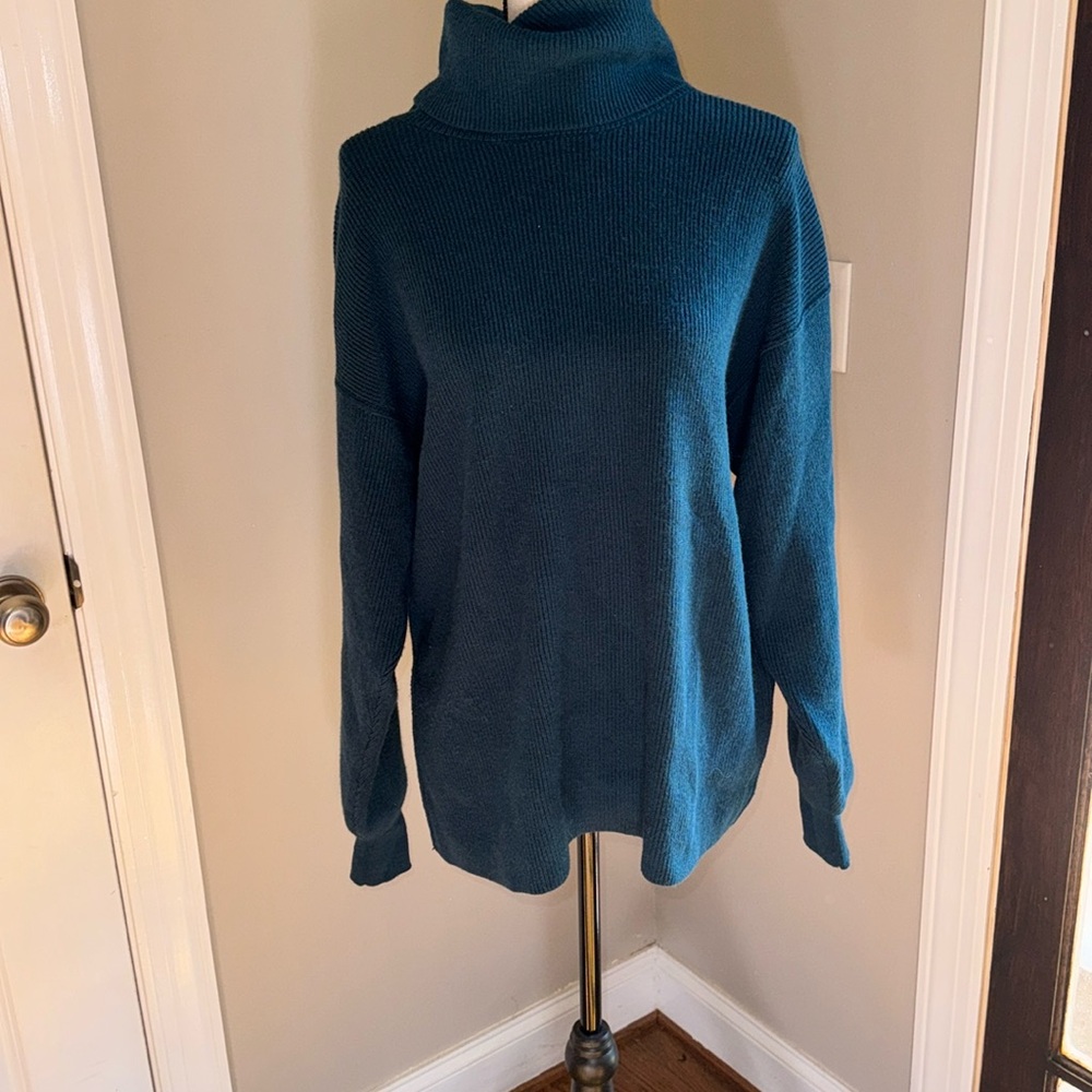 Free People sweater